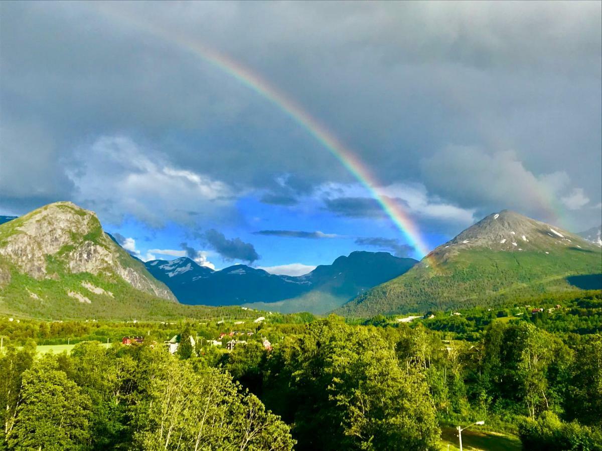 Apartment Dreamvalley Isfjorden Eksteriør billede