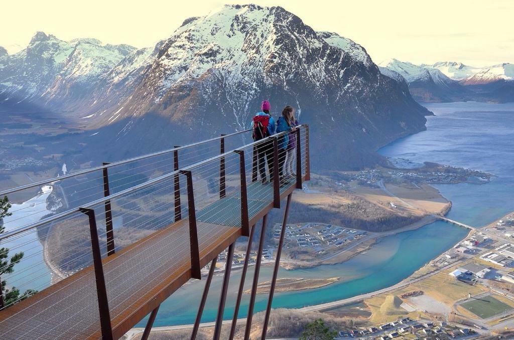 Apartment Dreamvalley Isfjorden Eksteriør billede
