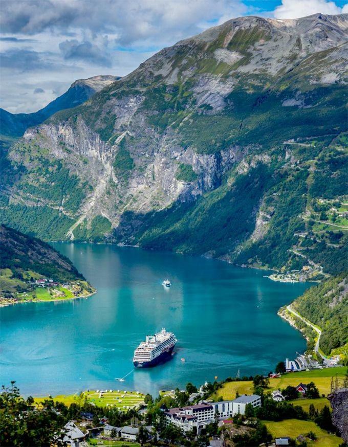 Apartment Dreamvalley Isfjorden Eksteriør billede